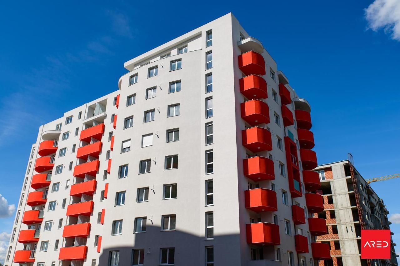 Апартаменты Lowcost Tryp Орадя Экстерьер фото