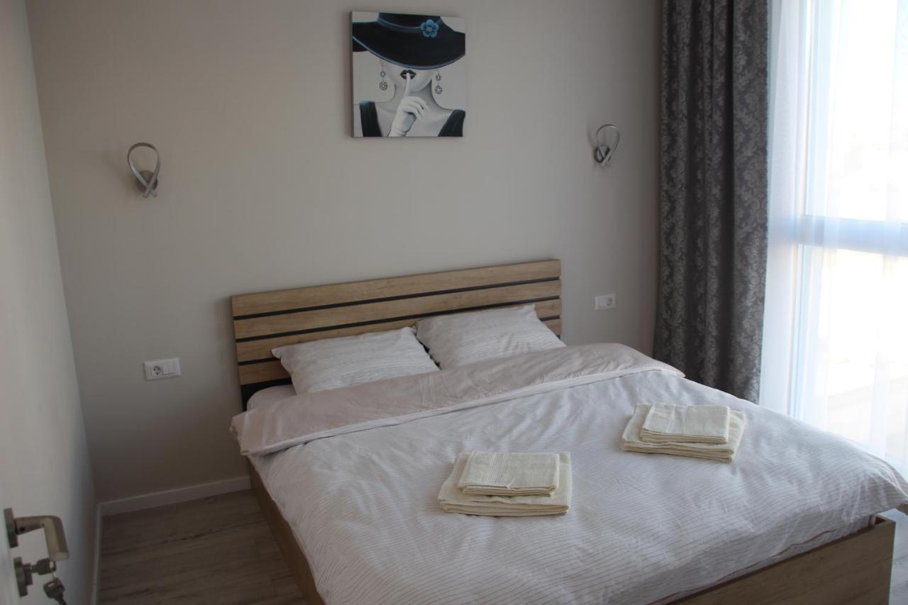 Апартаменты Lowcost Tryp Орадя Экстерьер фото